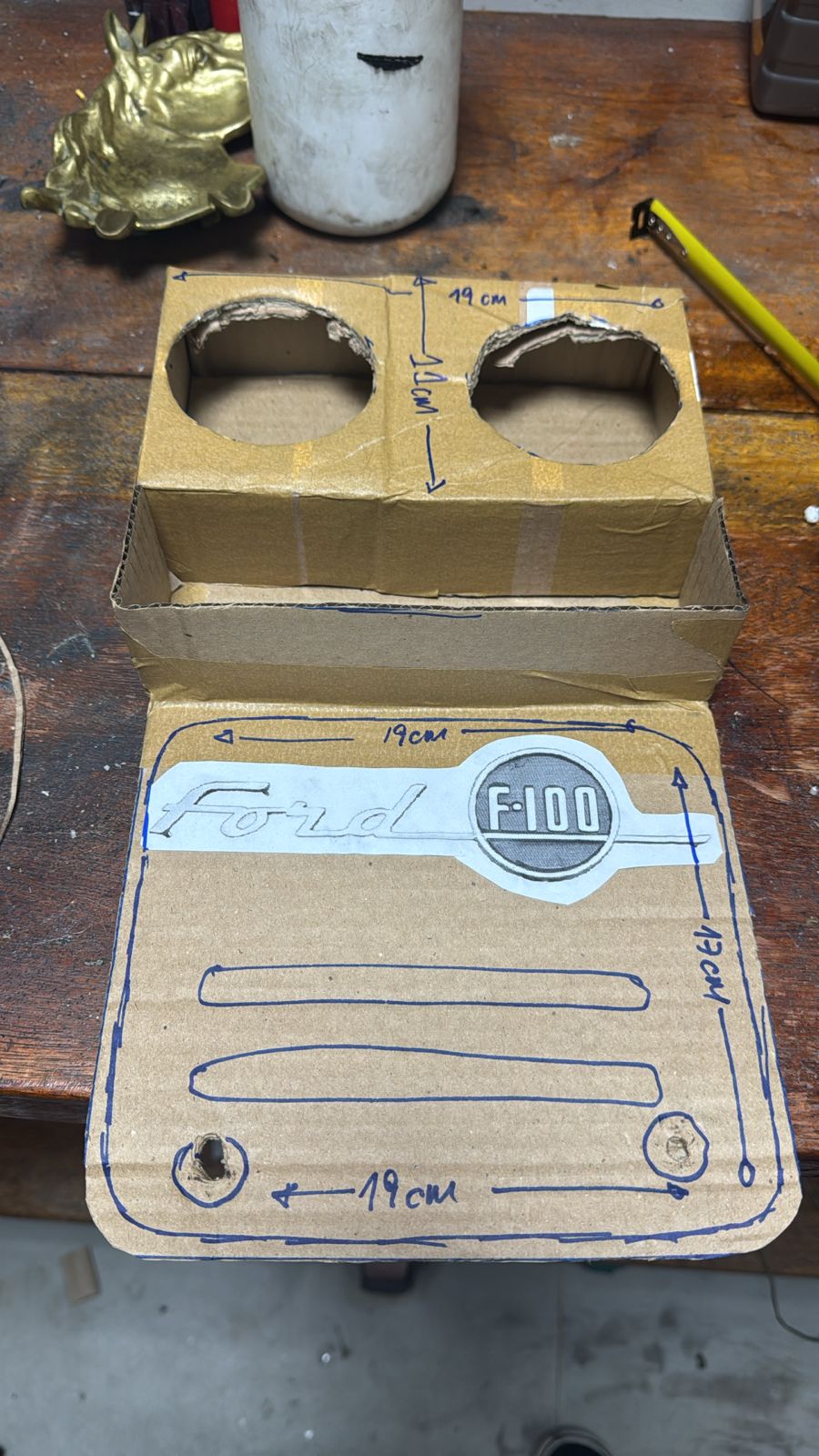 Referência enviada pelo cliente para console Ford F-100