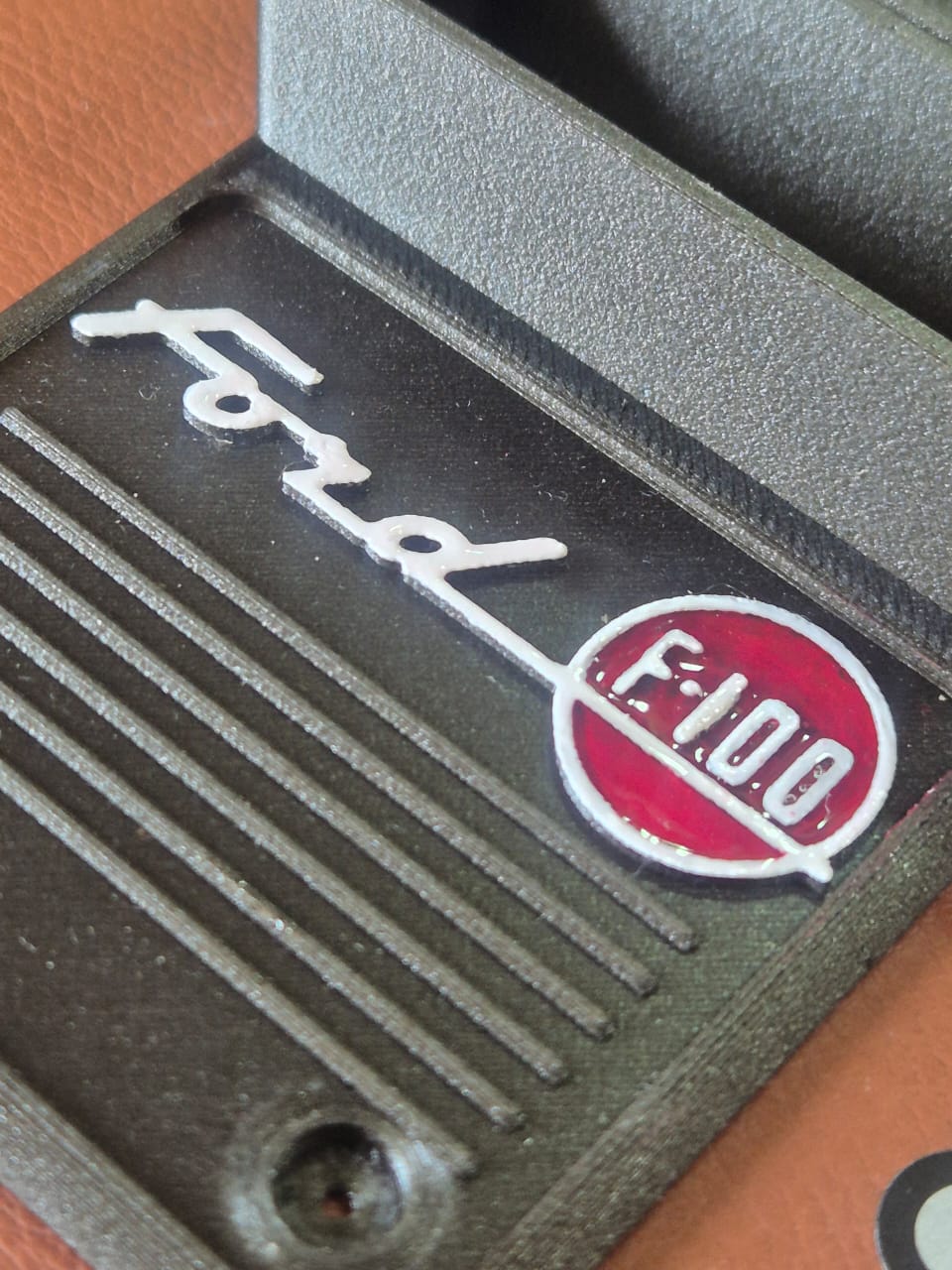 Miniatura do console Ford F-100 impressa pela BBE 3D