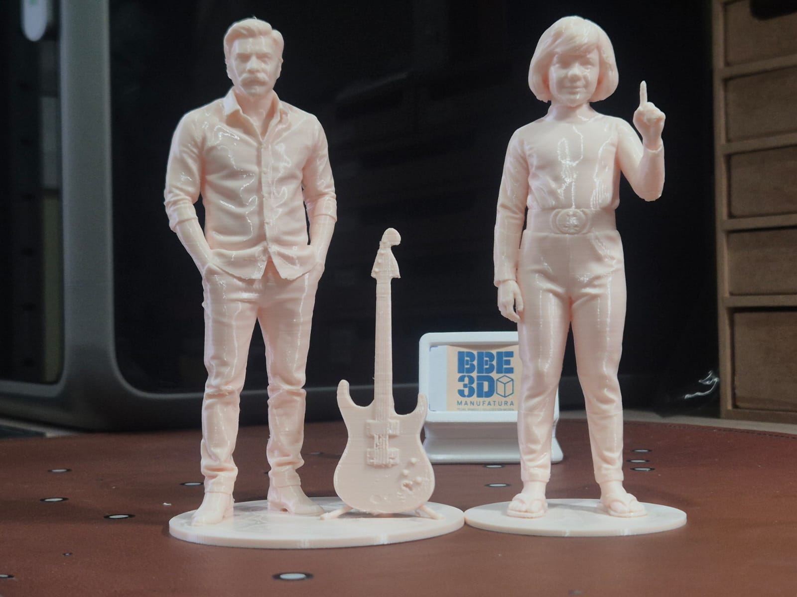 Conjunto de miniaturas personalizadas sem pintura